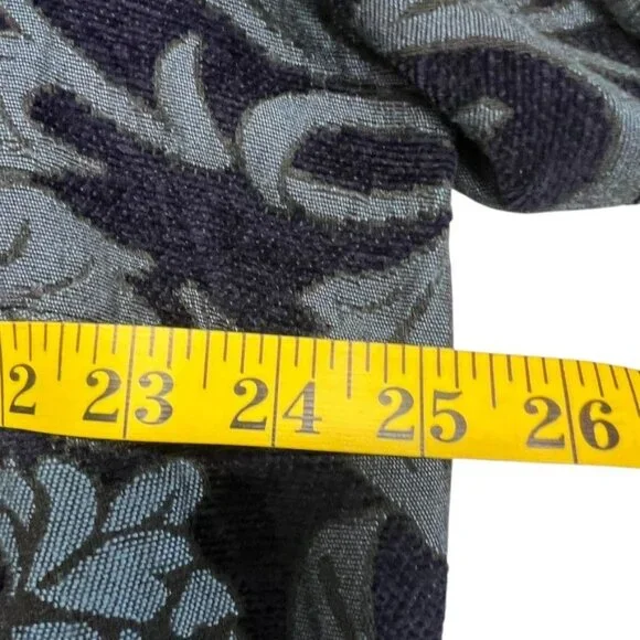 Briggs New York blazer, button front, damask, brocade, office wear - Picture 10 of 10